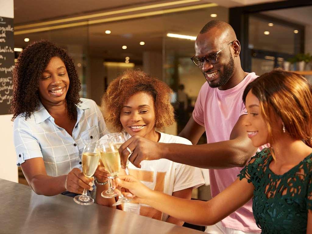 Novotel Abidjan Plateau Restauracja zdjęcie