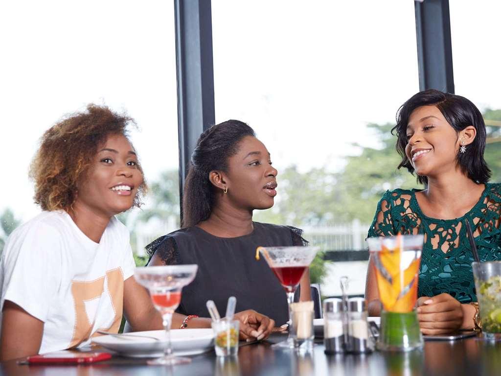 Novotel Abidjan Plateau Restauracja zdjęcie